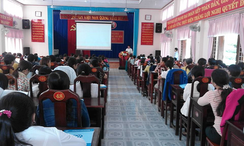 Bảo hiểm xã hội huyện M’Dắk phối hợp với Hội Liên hiệp Phụ Nữ huyện tổ chức lớp tập huấn bảo hiểm xã hội và bảo hiểm y tế; nghiệp vụ công tác hội cho hội viên phụ nữ