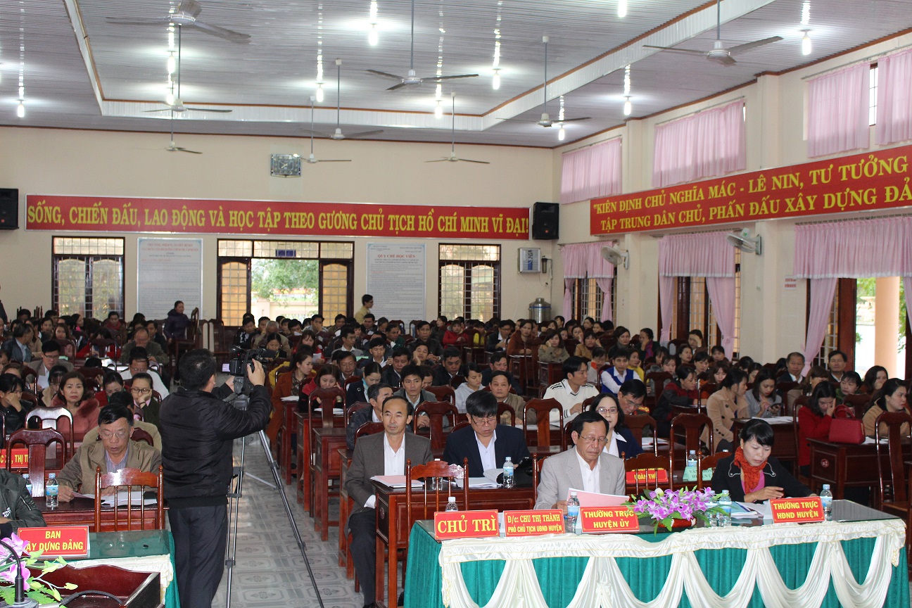 UBND huyện M'Drắk đã tổ chức hội nghị giao chỉ tiêu kế hoạch và dự toán ngân sách nhà nước năm 2018