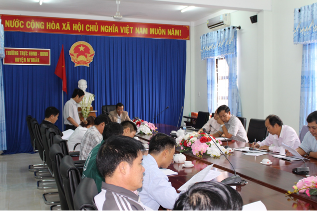 Ban Chỉ huy phòng chống lụt bão và tìm kiếm cứu nạn huyện M’Drắk tổ chức cuộc họp triển khai nhiệm vụ.