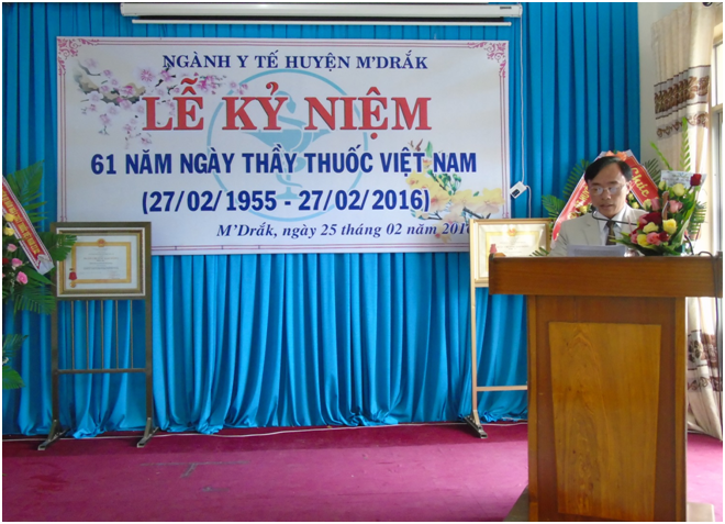 Huyện M’Drắk tổ chức Lễ kỷ niệm 61 năm ngày thầy thuốc Việt Nam