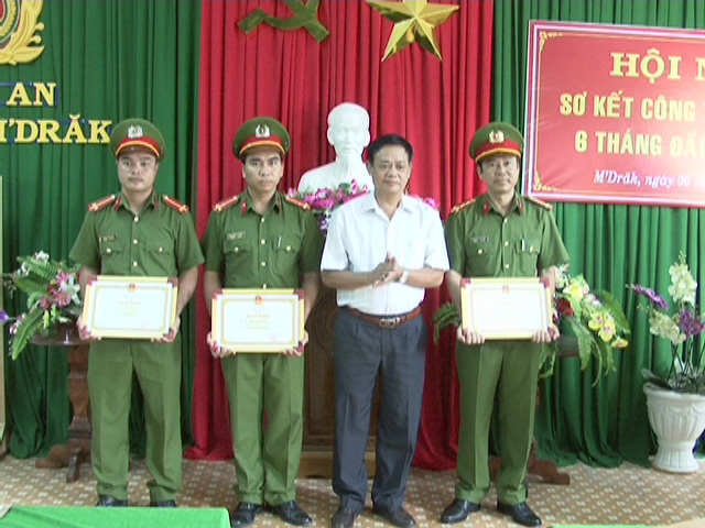 Công an huyện M'Drắk sơ kết công tác 6 tháng đầu năm 2016 