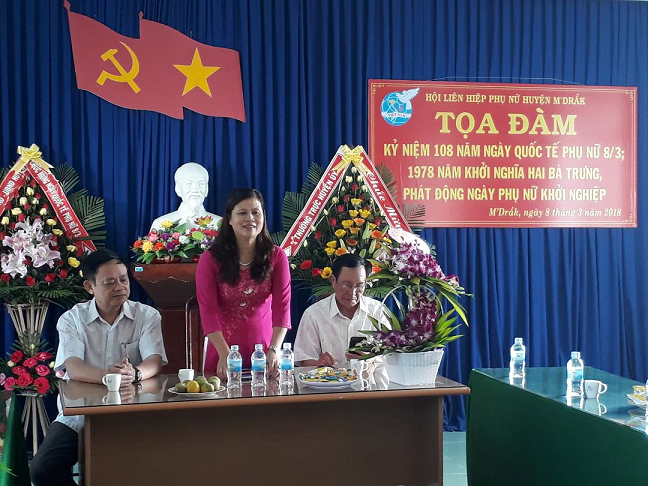 Hội liên hiệp phụ nữ huyện M'Drắk tổ chức gặp mặt, tọa đàm 108 năm ngày quốc tế phụ nữ 8/3 và 1978 năm Khởi nghĩa Hai Bà Trưng