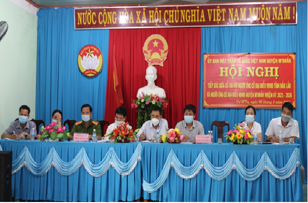 Hội nghị tiếp xúc giữa cử tri với người ứng cử HĐND các cấp nhiệm kỳ 2021-2026 tại xã Cư M'ta