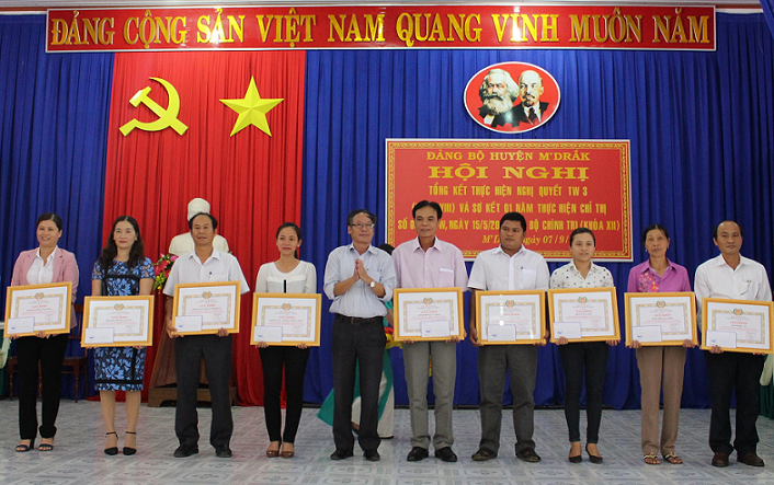 Huyện ủy M’Drắk ban hành Kế hoạch sơ kết 04 năm thực hiện Chỉ thị số 05/CT-TW, ngày 15/5/2016 của Bộ Chính trị