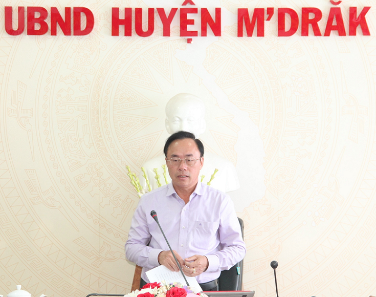 UBND huyện M’Drắk họp đánh giá kết quả thực hiện chỉ tiêu, nhiệm vụ phát triển KT-XH 5 năm giai đoạn 2015-2020.