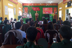 Lãnh đạo huyện M'Đrắk thăm tặng quà cán bộ, chiến sỹ Đồn Biên phòng Ia Rvê (737), huyện Ea Sup nhân dịp tết Đinh Dậu 2017