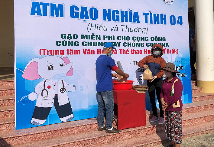 “ATM gạo nghĩa tình số 04” miễn phí đã được đưa vào hoạt động tại huyện M’Drắk