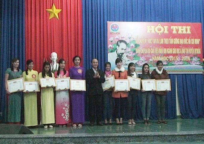 Hội thi kể chuyện "Học tập và làm theo tấm gương đạo đức Hồ Chí Minh"