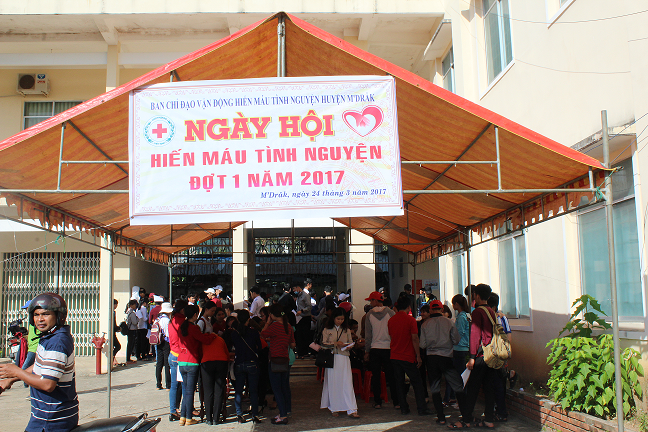 Huyện M'Drắk nô nức ngày hội hiến máu tình nguyện