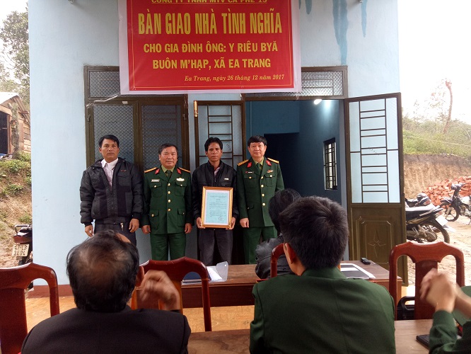 Huyện M'Drắk hỗ trợ xây mới 181 căn nhà tình nghĩa cho hộ nghèo, gia đình chính sách và đồng bào dân tộc thiểu số.