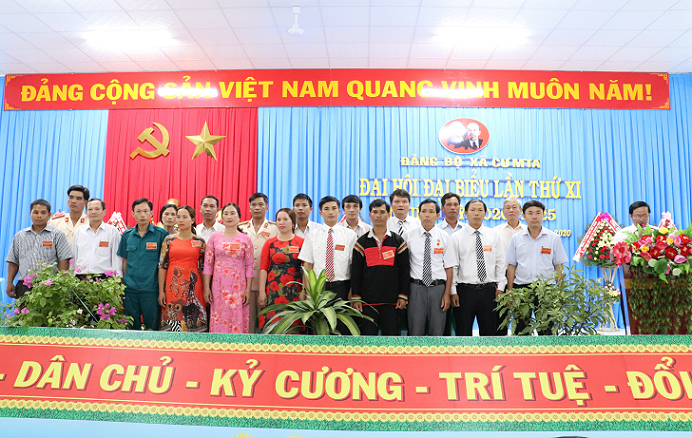 Đại hội điểm Đảng bộ xã CưM'ta, huyện M’Drắk