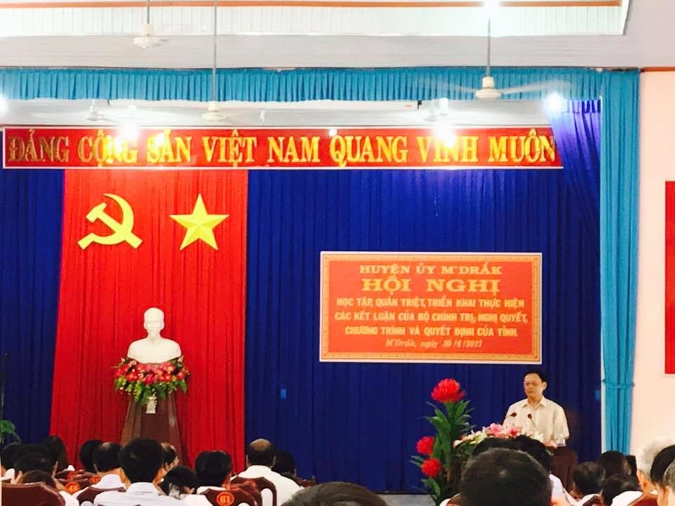 Hội nghị cán bộ chủ chốt học tập, quán triệt, tuyên truyền và triển khai thực hiện các Kế hoạch của Ban Thường vụ Huyện uỷ M’Drắk.